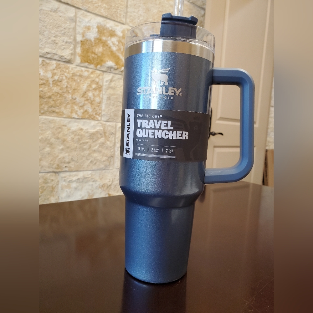New Stanley 40oz Stainless Steel Quencher Tumbler Midnight Pearlescent Target
